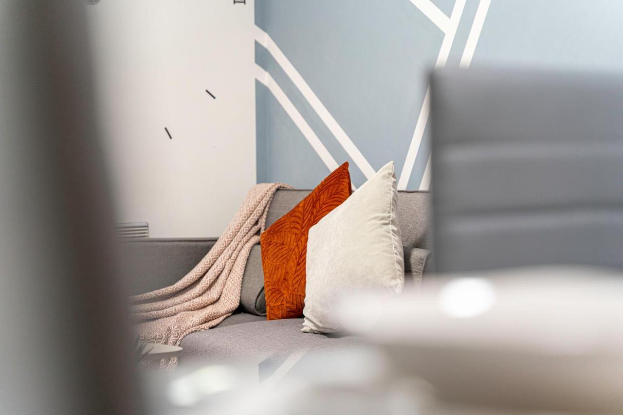 Jkg Property Solutions Presents Cosy City Apartment コヴェントリー エクステリア 写真