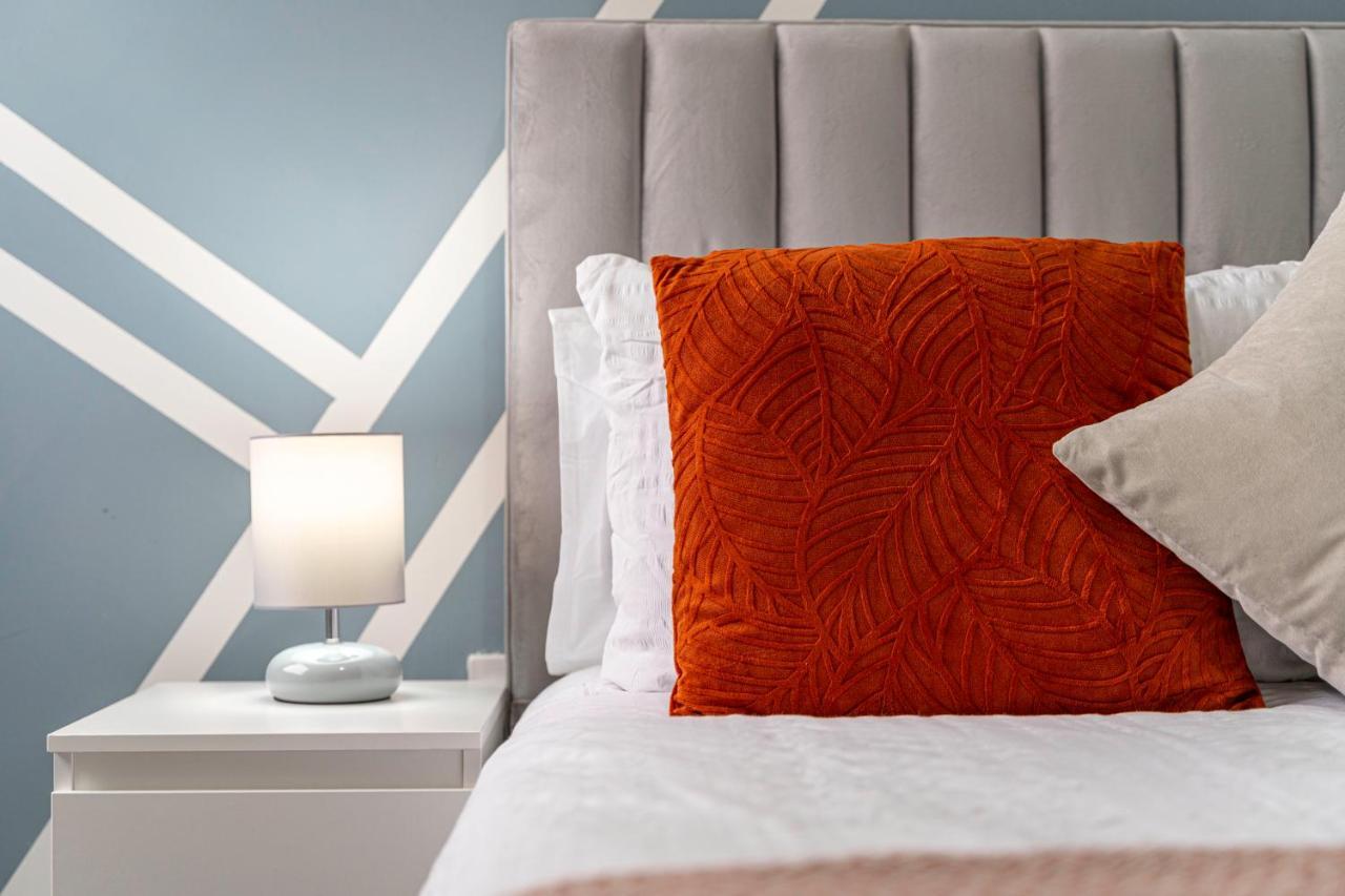 Jkg Property Solutions Presents Cosy City Apartment コヴェントリー エクステリア 写真